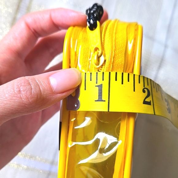 2GRRRLS Yellow Girlie Girl Pouch - Picture 11 of 11